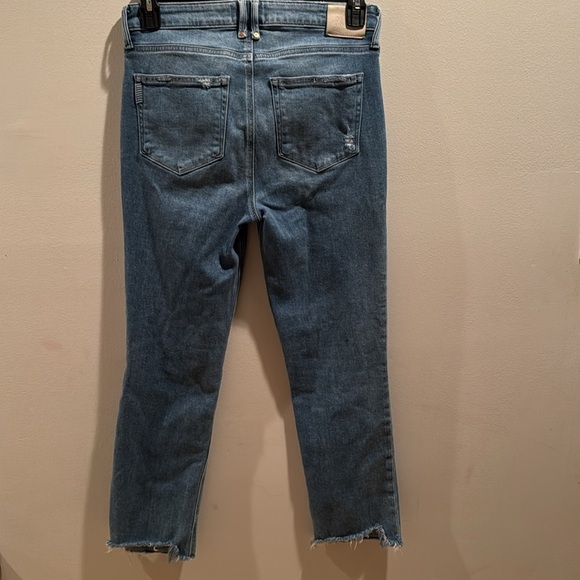 PAIGE Ultra High Rise Cindy Straight Ankle Length in Austyn - Picture 8 of 9